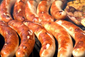 ホームパーティーで手抜きでも高見えするソーセージのアイデアは？